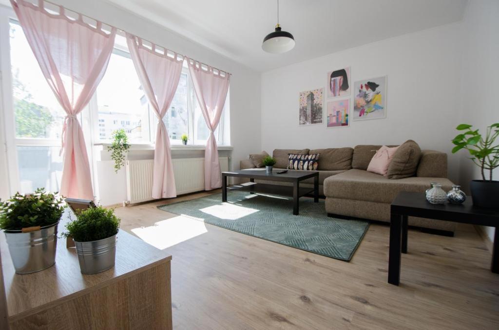 Bright Apartment Near Cismigiu And Old Town Bucarest Exterior foto